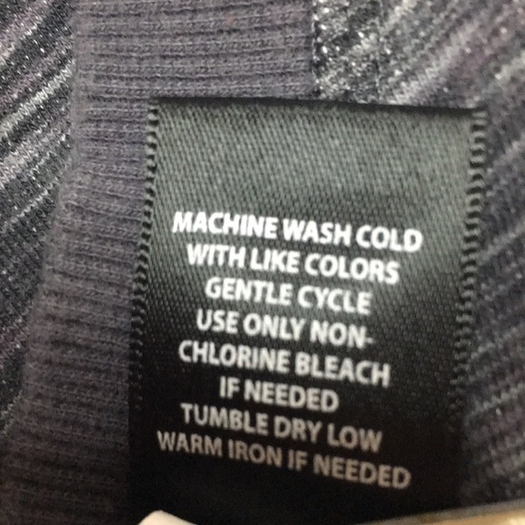 Torrid hoodie size 0 gray zipper front 2 pockets drawstring hoodie - Picture 5 of 8